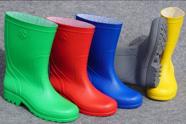 Kumisaappaiden eristettyjen kumisaappaiden valmistaja kotitalouksien työjalkineet Puola - dia 01